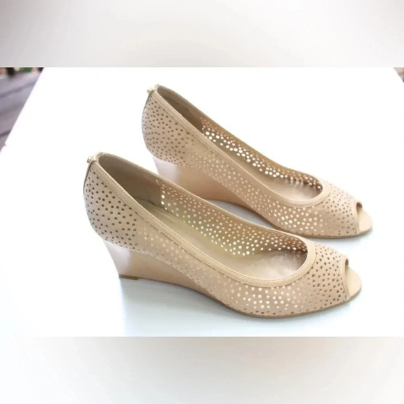 Stuart Weitzman peep toe wedges - Picture 6 of 8